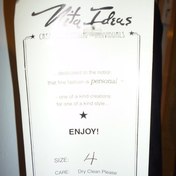 Evening Gown - Picture 4 of 4